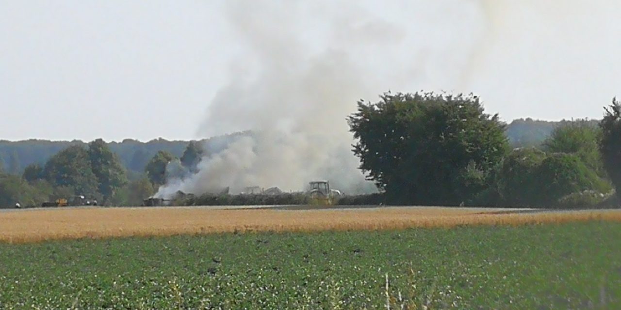 Dansweiler: Traktor mit Anhänger fing Feuer