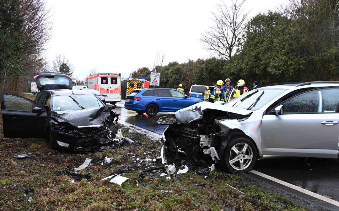 Frontalcrash auf L183 in Pulheim-Geyen