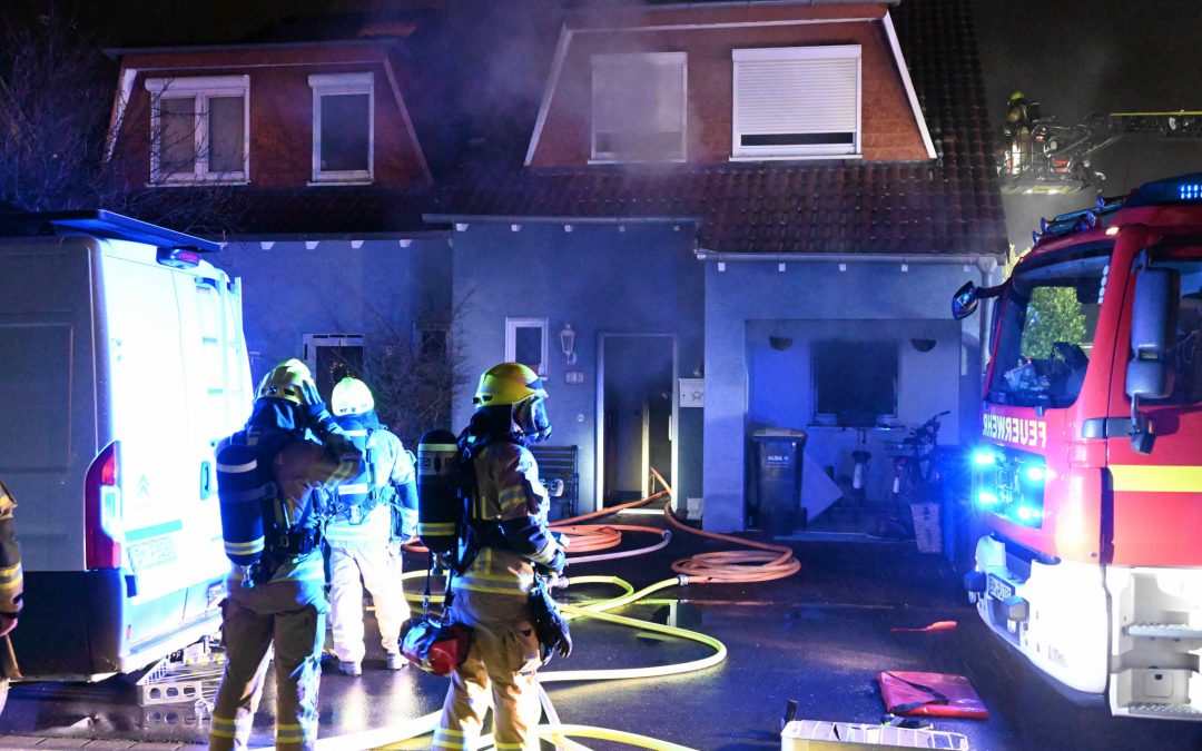 Geyen: Feuer in Einfamilienhaus – zwei Schwerverletzte