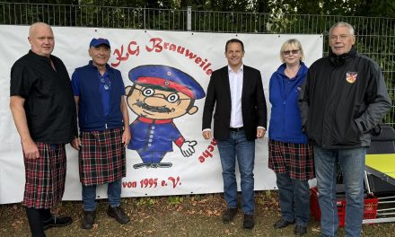 KG Abteiwache sorgt nun für schottische Atmosphäre – Bei den Kita-Highland Games war Mannschaftsgeist gefragt