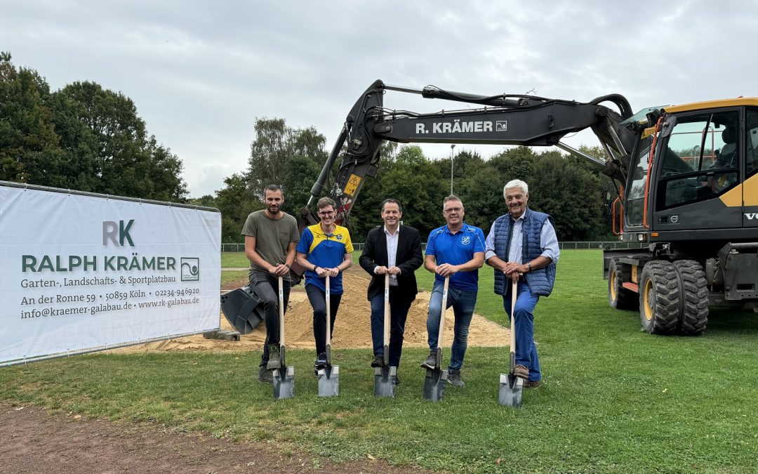 Spatenstich für den Sportpark Stommeln